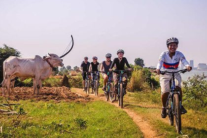 Phnom Penh to Sihanoukville cycling tour 6 days