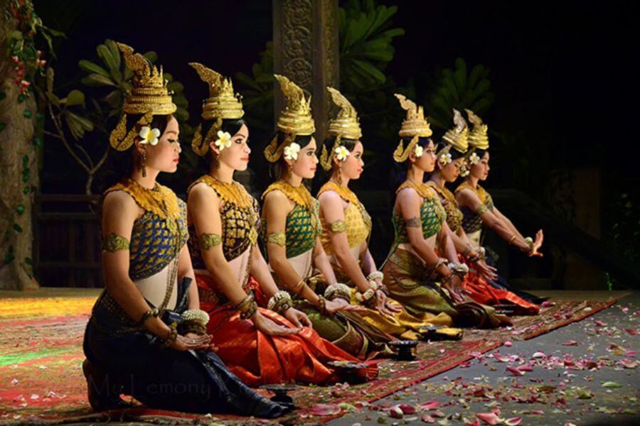 Cambodian Traditional Dance Performances - Cambodia Tours