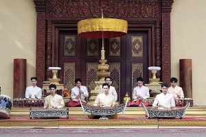 Cambodian Music with go cambodia tours (6)