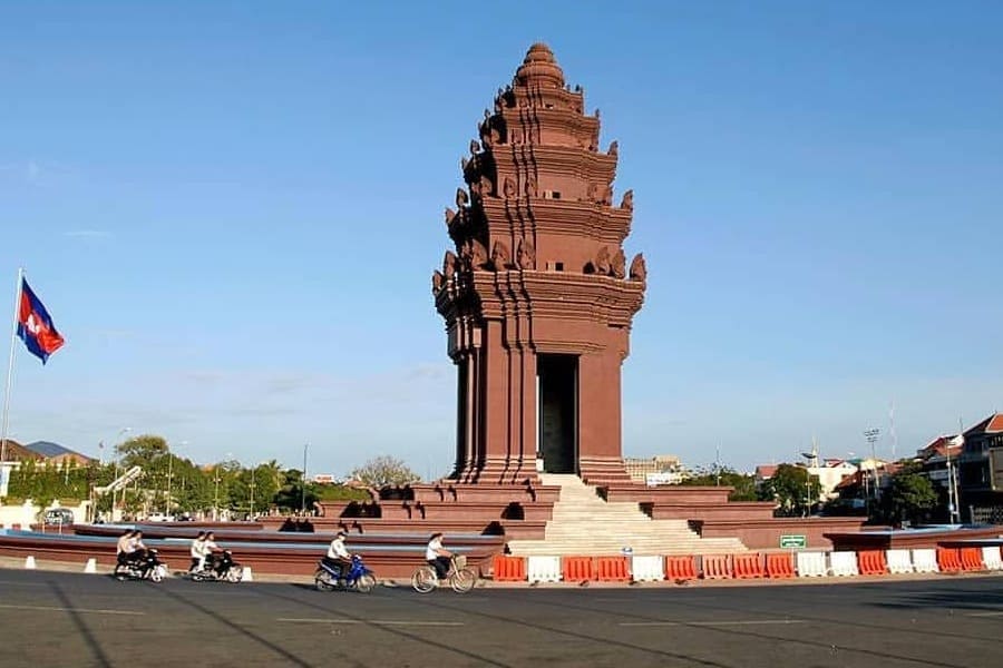 Independence Monument during cambodia vacations
